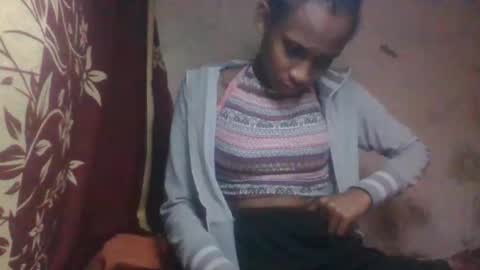 yanah online show from 09/13/25, 04:40