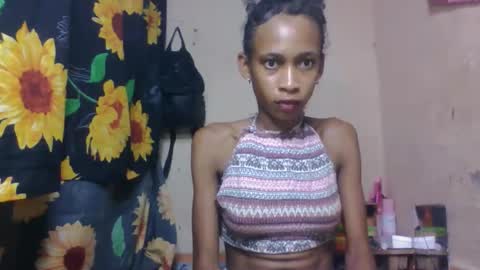 yanah online show from 04/12/26, 02:27