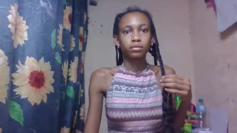 Snapshot of littleyanah chatting on 04/23/26, 06:14 yanah online show from 04/23/26, 06:14