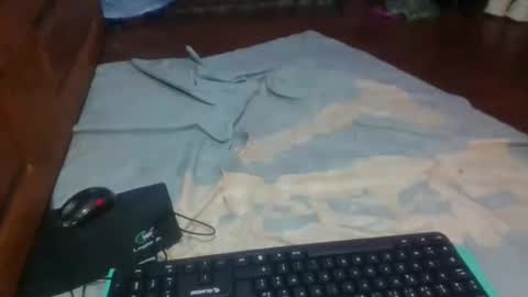 Snapshot of littleyanah chatting on 05/20/26, 11:38 yanah online show from 05/20/26, 11:38