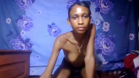 Snapshot of littleyanah chatting on 05/26/26, 09:49 yanah online show from 05/26/26, 09:49