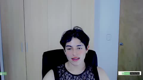 Snapshot of littlezhalem chatting on 11/25/25, 11:27 littlezhalem online show from 11/25/25, 11:27