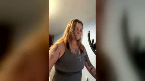 Nina online show from 04/20/26, 04:04