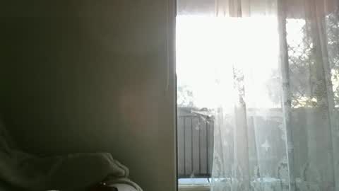 Snapshot of litzsa chatting on 11/14/25, 08:35 litzsa online show from 11/14/25, 08:35