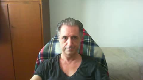 liuk53 online show from 04/10/26, 12:43