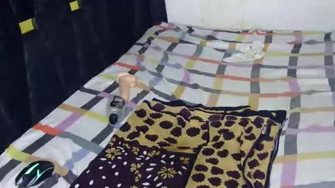 liv_horny online show from 04/03/26, 03:43