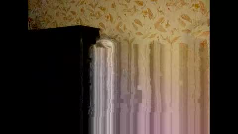 Snapshot of livandria chatting on 03/25/26, 07:42 Livandria online show from 03/25/26, 07:42