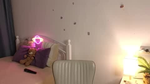 livia_hot online show from 02/20/26, 11:43