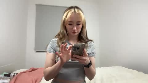 Snapshot of livialachowski chatting on 02/03/26, 11:10 Livia Lachowski online show from 02/03/26, 11:10