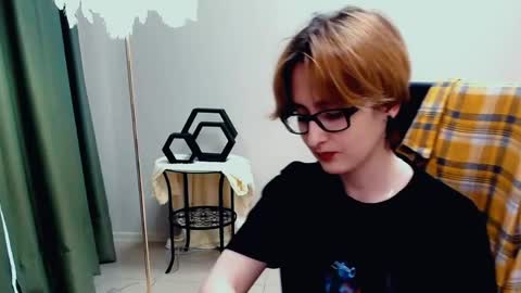 LixeLuna online show from 06/04/26, 06:52