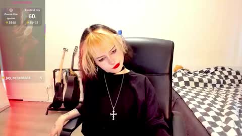 LIA online show from 11/06/25, 12:06