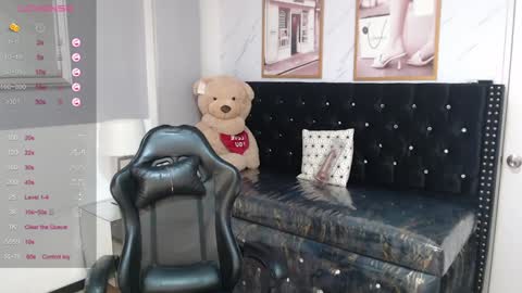 Snapshot of liz25_b chatting on 01/31/25, 03:09 Liz online show from 01/31/25, 03:09