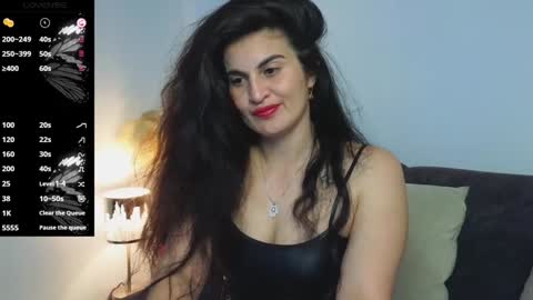 liz online show from 12/26/24, 05:08