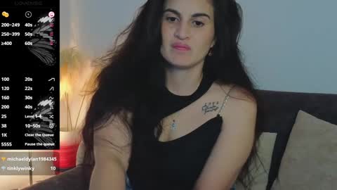 liz online show from 12/27/24, 07:35