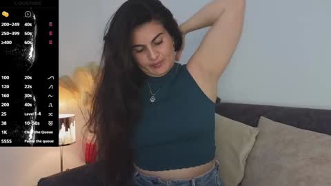 liz online show from 02/03/25, 03:06