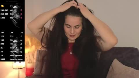 liz online show from 02/06/25, 01:21