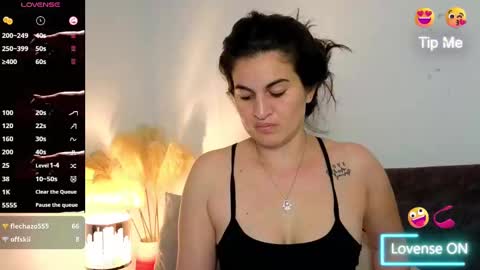 liz online show from 03/01/25, 09:04