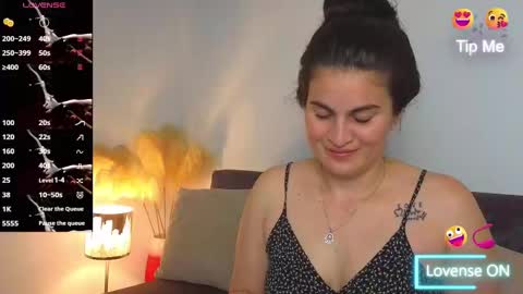 liz online show from 03/03/25, 06:33