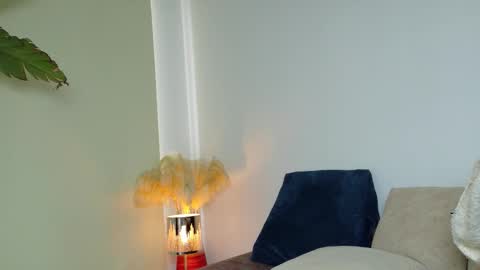 liz online show from 12/02/25, 07:09