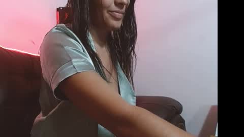 liz_fe online show from 02/18/25, 02:16