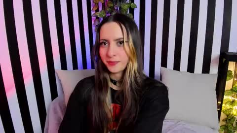 Liz  online show from 02/01/26, 01:59