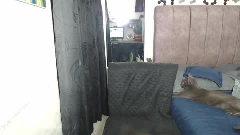 Liza Thurner online show from 01/15/25, 01:02