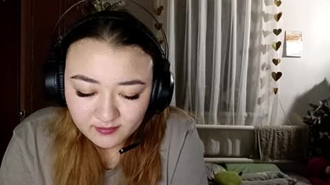 Molly online show from 03/31/26, 05:35