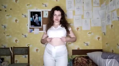 Molly online show from 06/01/26, 03:47