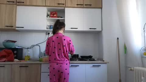 Liza online show from 02/24/25, 09:21