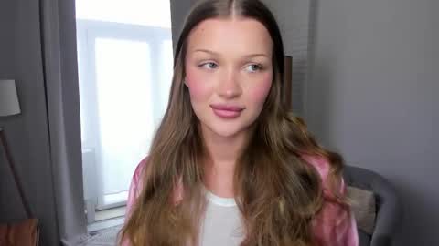 Snapshot of lizalucky chatting on 03/28/26, 12:27 Liza online show from 03/28/26, 12:27