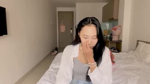 Lizz online show from 10/21/25, 06:14