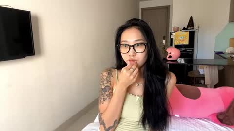 Lizz online show from 11/08/25, 06:35