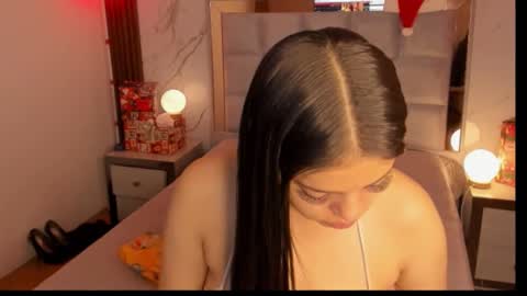 lizeth_salazar online show from 12/18/25, 11:27