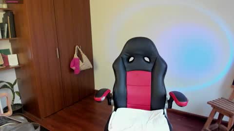 lizynick online show from 03/25/26, 08:37