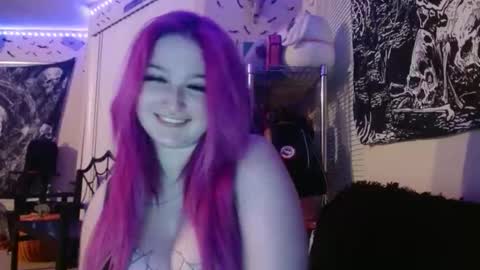 Lizz  online show from 11/08/25, 05:29