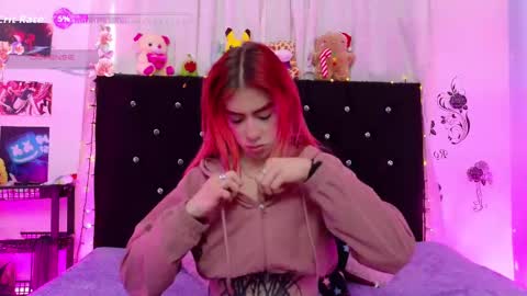 Lizz online show from 11/23/25, 09:47