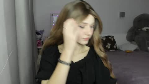 lizza_a online show from 03/22/26, 06:55