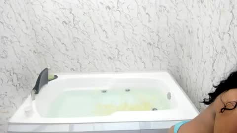 Lizza  online show from 11/08/25, 01:33