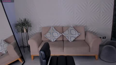 Lizzi  online show from 01/28/25, 12:36