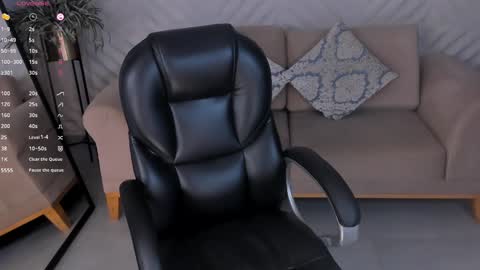 Lizzi  online show from 01/31/25, 11:56