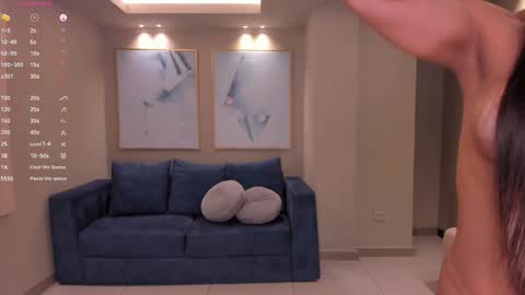 Lizzi  online show from 02/08/25, 03:21