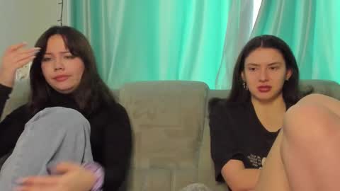 lizzi_muur online show from 01/22/25, 11:23