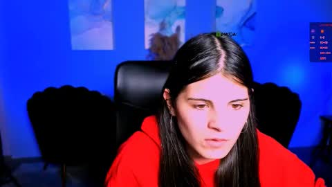 Snapshot of lizzie_boom chatting on 11/19/25, 08:31 lizzie_boom online show from 11/19/25, 08:31