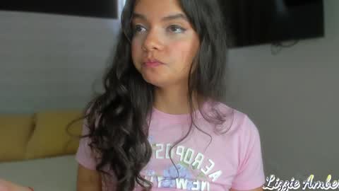 lizzieamber online show from 01/10/25, 12:15