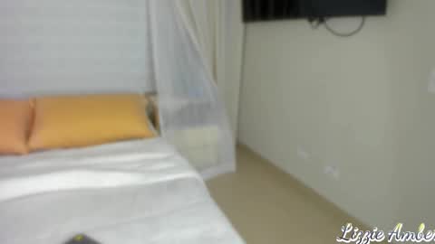 lizzieamber online show from 03/11/25, 08:41