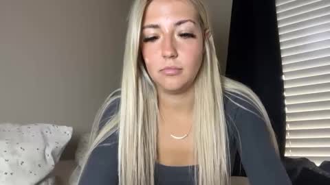 lizzy2bizzy online show from 04/01/26, 07:00