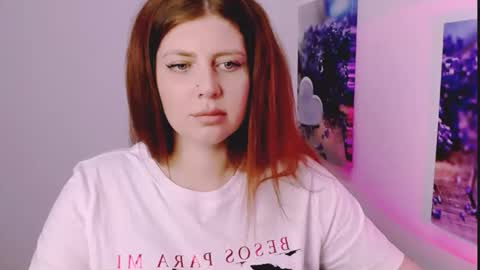 Lizzy3 online show from 11/28/25, 02:09