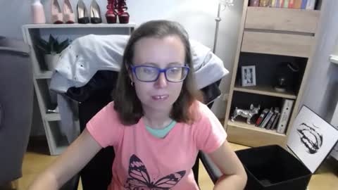 Lizzy online show from 09/12/25, 04:23