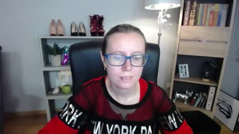 Lizzy online show from 11/03/25, 05:20