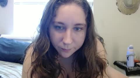 llena_de_lechee online show from 09/30/25, 03:06